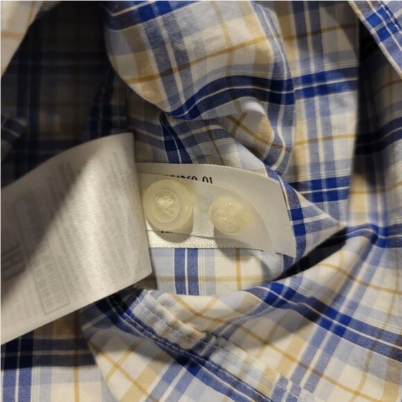 Banana Republic Blue and White Checkered Casual Button Down Shirt - Picture 11 of 12